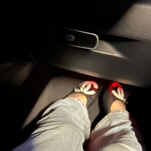 Meet your Posher, Zeina